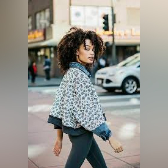 Free People Ditsy Denim Jacket XS/S - Picture 9 of 9